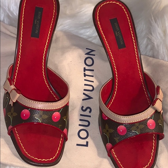 Louis Vuitton Heels - Picture 2 of 9